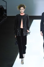 ジョルジオ アルマーニ 2016年秋冬ウィメンズコレクション - ブラック ベルベットに魅せられて｜写真36