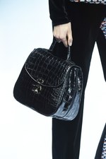 ジョルジオ アルマーニ 2016年秋冬ウィメンズコレクション - ブラック ベルベットに魅せられて｜写真40