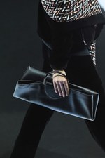 ジョルジオ アルマーニ 2016年秋冬ウィメンズコレクション - ブラック ベルベットに魅せられて｜写真44