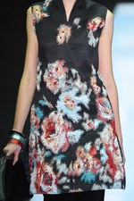 ジョルジオ アルマーニ 2016年秋冬ウィメンズコレクション - ブラック ベルベットに魅せられて｜写真46