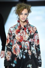 ジョルジオ アルマーニ 2016年秋冬ウィメンズコレクション - ブラック ベルベットに魅せられて｜写真49