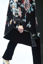 ジョルジオ アルマーニ 2016年秋冬ウィメンズコレクション - ブラック ベルベットに魅せられて｜写真50