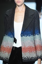 ジョルジオ アルマーニ 2016年秋冬ウィメンズコレクション - ブラック ベルベットに魅せられて｜写真52