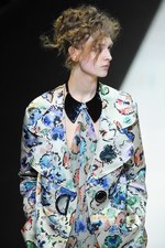 ジョルジオ アルマーニ 2016年秋冬ウィメンズコレクション - ブラック ベルベットに魅せられて｜写真63