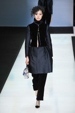 ジョルジオ アルマーニ 2016年秋冬ウィメンズコレクション - ブラック ベルベットに魅せられて｜写真69
