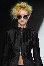 ジョルジオ アルマーニ 2016年秋冬ウィメンズコレクション - ブラック ベルベットに魅せられて｜写真74