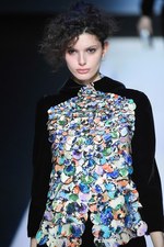 ジョルジオ アルマーニ 2016年秋冬ウィメンズコレクション - ブラック ベルベットに魅せられて｜写真86