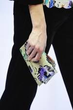 ジョルジオ アルマーニ 2016年秋冬ウィメンズコレクション - ブラック ベルベットに魅せられて｜写真87