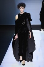 ジョルジオ アルマーニ 2016年秋冬ウィメンズコレクション - ブラック ベルベットに魅せられて｜写真91