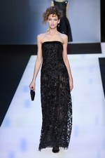 ジョルジオ アルマーニ 2016年秋冬ウィメンズコレクション - ブラック ベルベットに魅せられて｜写真98