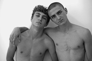 ゴーシャ ラブチンスキー(Gosha Rubchinskiy) 2016年春夏メンズコレクション  - 写真19