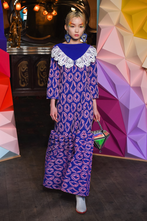 ツモリチサト(TSUMORI CHISATO) 2016-17年秋冬 ウィメンズコレクション シルエット - 写真8