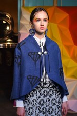 ツモリチサト 2016-17年秋冬ウィメンズコレクション - 多面的に輝くダイヤモンドの世界｜写真17