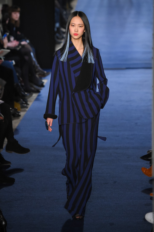 アレクシ・マビーユ(ALEXIS MABILLE) 2016-17年秋冬 ウィメンズコレクション  - 写真32