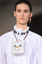 ロエベ 2016年秋冬ウィメンズコレクション - 有機的な世界から顔をだす、プレイフルな動物たち｜写真15