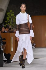 ロエベ 2016年秋冬ウィメンズコレクション - 有機的な世界から顔をだす、プレイフルな動物たち｜写真19