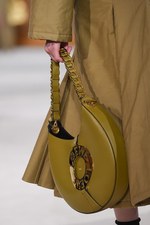 ロエベ 2016年秋冬ウィメンズコレクション - 有機的な世界から顔をだす、プレイフルな動物たち｜写真23