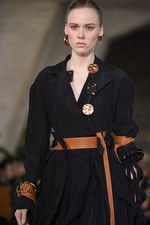 ロエベ 2016年秋冬ウィメンズコレクション - 有機的な世界から顔をだす、プレイフルな動物たち｜写真47