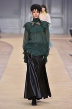 クロエ 2016-17年秋冬ウィメンズコレクション - 荒野を駆ける女性バイカー｜写真24