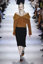 ディオール 2016年秋冬ウィメンズコレクション - ルーブル美術館を舞台に、エッジの効いた新ルック｜写真39