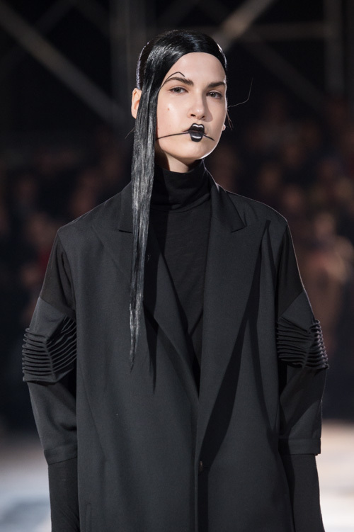 ヨウジヤマモト 2016-17年秋冬 <span>コレクション</span> - 写真7