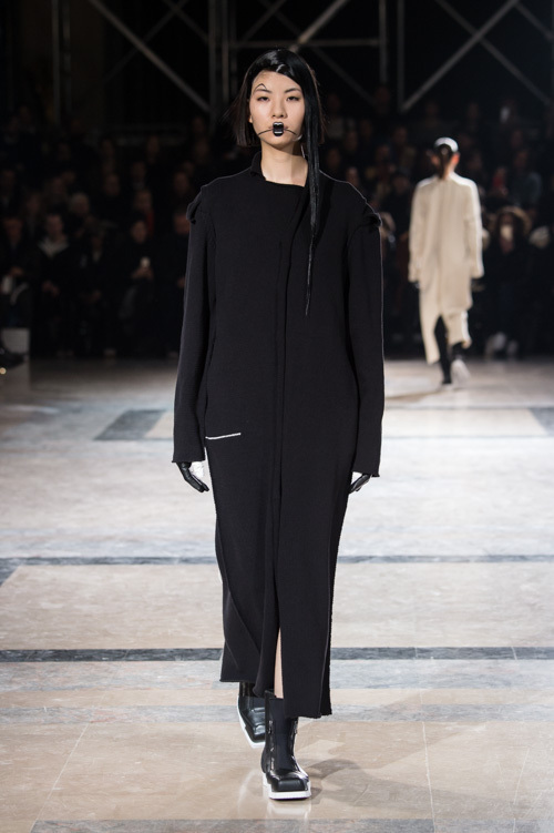 ヨウジヤマモト(Yohji Yamamoto) 2016-17年秋冬 ウィメンズコレクション  - 写真43