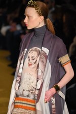 アンダーカバー 2016-17年秋冬ウィメンズコレクション - 失った恋を嘆き、哀愁を漂わせて｜写真8