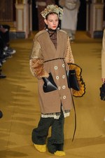 アンダーカバー 2016-17年秋冬ウィメンズコレクション - 失った恋を嘆き、哀愁を漂わせて｜写真44