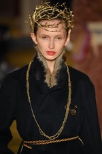 アンダーカバー 2016-17年秋冬ウィメンズコレクション - 失った恋を嘆き、哀愁を漂わせて｜写真48