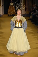 アンダーカバー 2016-17年秋冬ウィメンズコレクション - 失った恋を嘆き、哀愁を漂わせて｜写真66