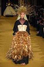 アンダーカバー 2016-17年秋冬ウィメンズコレクション - 失った恋を嘆き、哀愁を漂わせて｜写真68