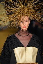 アンダーカバー 2016-17年秋冬ウィメンズコレクション - 失った恋を嘆き、哀愁を漂わせて｜写真69