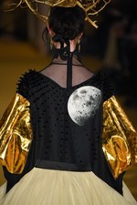 アンダーカバー 2016-17年秋冬ウィメンズコレクション - 失った恋を嘆き、哀愁を漂わせて｜写真72