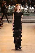 イザベル マラン 2016年秋冬コレクション - “英国パンク”挑発的な態度にいり混じるフェミニティ｜写真35