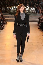 イザベル マラン 2016年秋冬コレクション - “英国パンク”挑発的な態度にいり混じるフェミニティ｜写真36