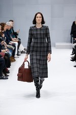 バレンシアガ 2016年秋冬コレクション - デムナ・ヴァザリアによる初シーズン｜写真3