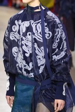 sacai 16年秋冬ウィメンズコレクション - “Love”への追求が新しいクリエーションを生む｜写真24