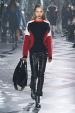 ルイ・ヴィトン 2016年秋冬ウィメンズコレクション - 現代女性へ向けたハイブリッドスポーツウェア｜写真17