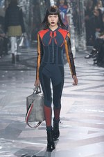 ルイ・ヴィトン 2016年秋冬ウィメンズコレクション - 現代女性へ向けたハイブリッドスポーツウェア｜写真22