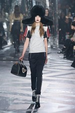 ルイ・ヴィトン 2016年秋冬ウィメンズコレクション - 現代女性へ向けたハイブリッドスポーツウェア｜写真39