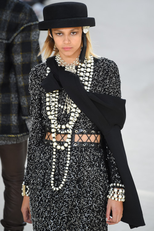 シャネル(CHANEL) 2016-17年秋冬 ウィメンズコレクション  - 写真113