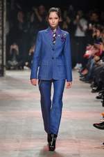 ポール & ジョー 2016-17年秋冬ウィメンズコレクション - ネコが駆け巡る、可憐な少女ルック｜写真1