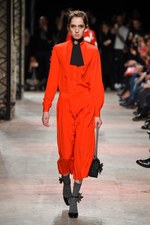 ポール & ジョー 2016-17年秋冬ウィメンズコレクション - ネコが駆け巡る、可憐な少女ルック｜写真13