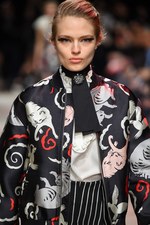 ポール & ジョー 2016-17年秋冬ウィメンズコレクション - ネコが駆け巡る、可憐な少女ルック｜写真21