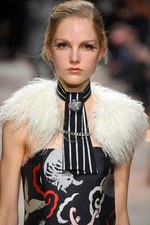 ポール & ジョー 2016-17年秋冬ウィメンズコレクション - ネコが駆け巡る、可憐な少女ルック｜写真23