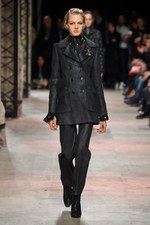 ポール & ジョー 2016-17年秋冬ウィメンズコレクション - ネコが駆け巡る、可憐な少女ルック｜写真43