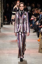 ポール & ジョー 2016-17年秋冬ウィメンズコレクション - ネコが駆け巡る、可憐な少女ルック｜写真54