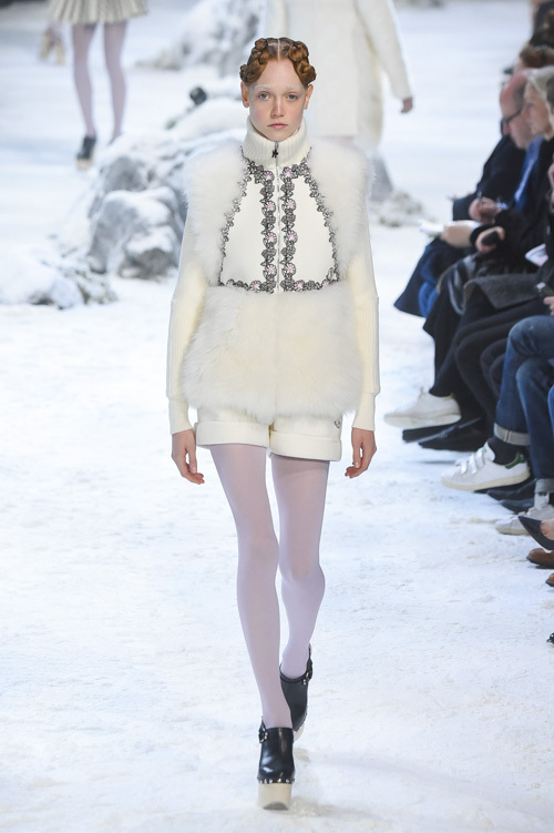 モンクレール ガム・ルージュ(MONCLER GAMME ROUGE) 2016-17年秋冬 ウィメンズコレクション  - 写真48