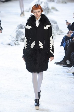 モンクレール ガム・ルージュ(MONCLER GAMME ROUGE) 2016-17年秋冬 ウィメンズコレクション  - 写真6
