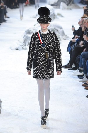 モンクレール ガム・ルージュ(MONCLER GAMME ROUGE) 2016-17年秋冬 ウィメンズコレクション  - 写真12